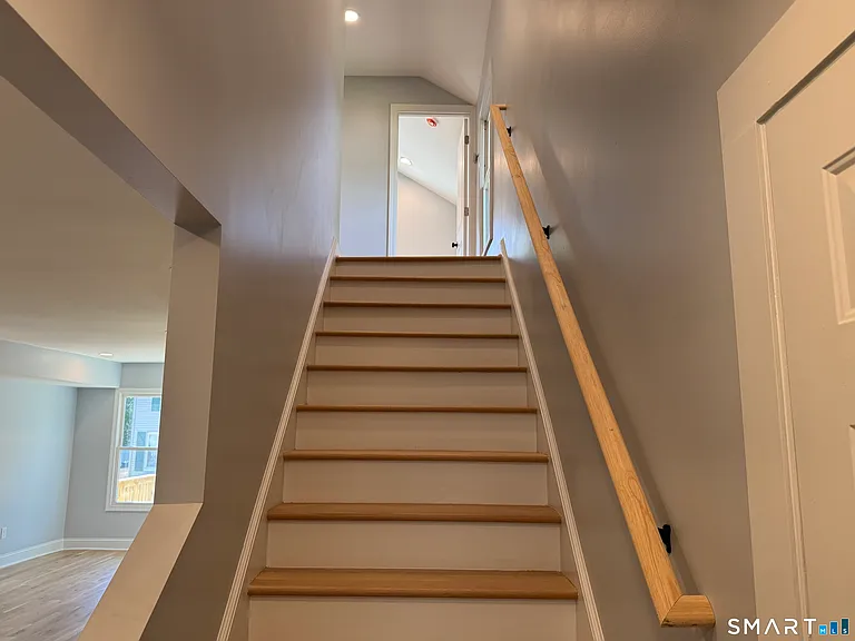 251 W Main St — Photo 10