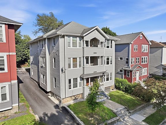 3rd image of 143 Providence St APT 2