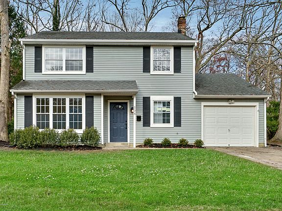 3rd image of 108 Lavenham Ct