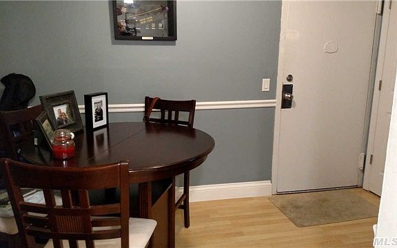 4th image of 40 Richmond Blvd Unit 4A