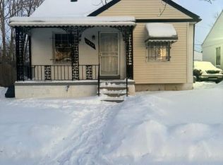 17432 Mackay Ave, Hamtramck, MI 48212