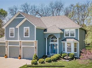 4204 SE Saddlebrook Cir, Lees Summit, MO 64082