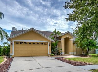 1613 Ledgestone Dr, Brandon, FL 33511