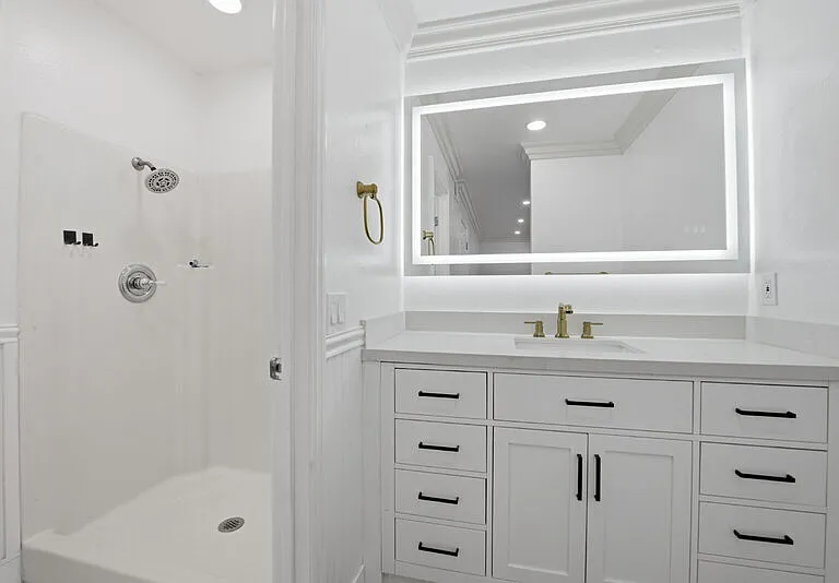 633 R Ave #35 — Photo 17