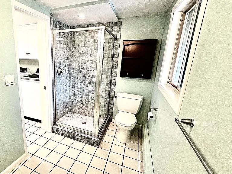 306 E Curling Dr — Photo 53