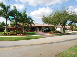 4934 N 33rd Ct, Hollywood, FL 33021
