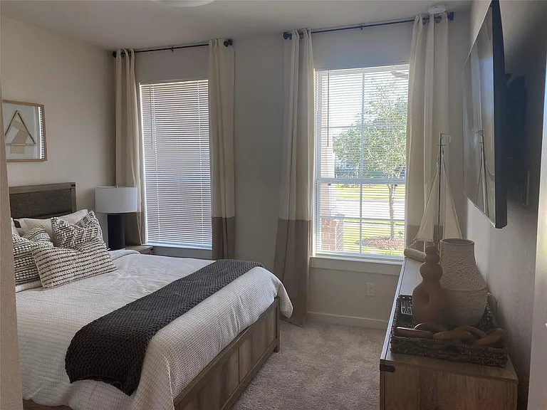 21707 Redwood Bluff Trl — Photo 13