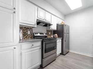 5100 Fm 1960 Rd W #8-802, Houston, TX 77069