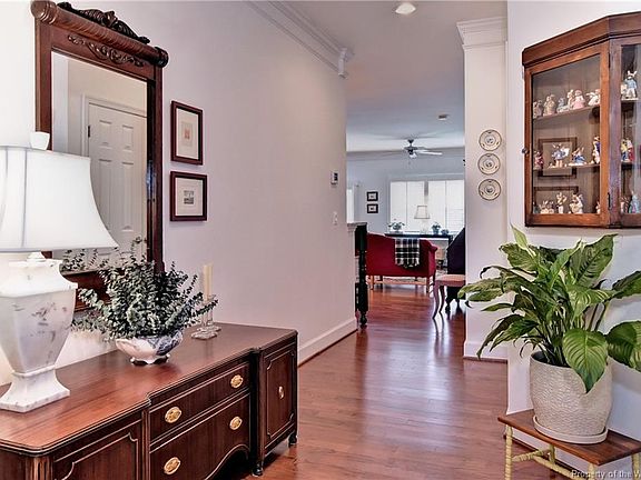 3rd image of 4104 Winthrop Cir