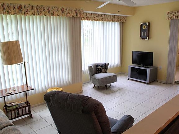 5th image of 6813 9th Ave W