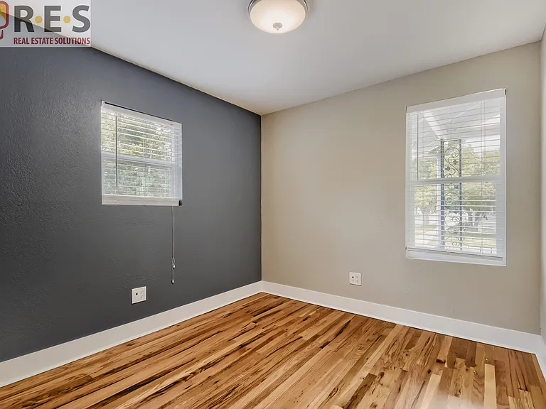 2203 S Humboldt St — Photo 9