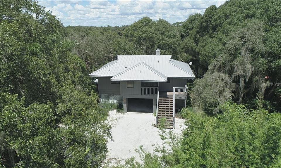 1st image of 100 Palm Dr