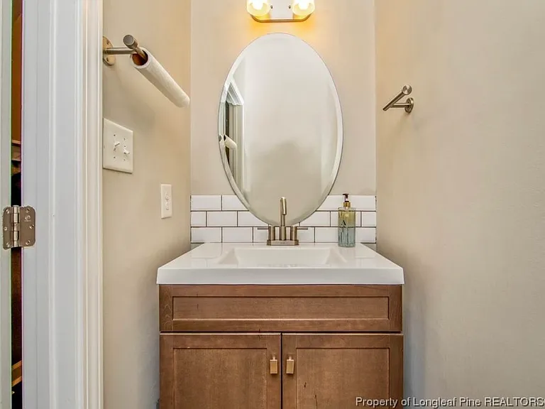 2209 Courtland Dr — Photo 27