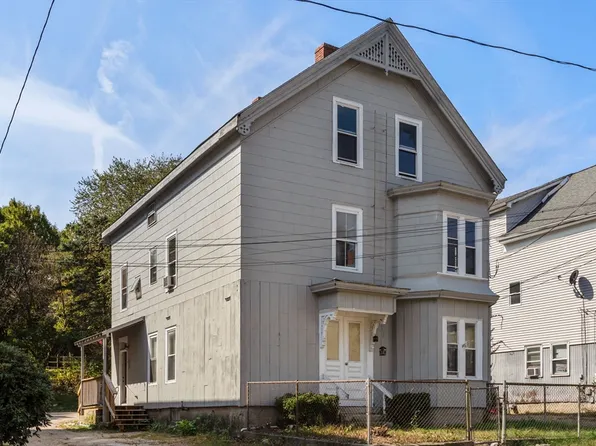 84 Hope St, Millville, MA 01529
