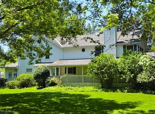 32530 Lake Rd, Avon Lake, OH 44012