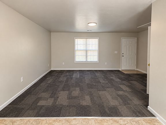 5th image of 1014 Maple Ave #102