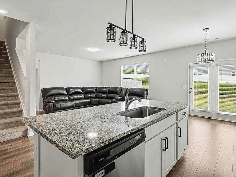 709 Pintail Pointe — Photo 5