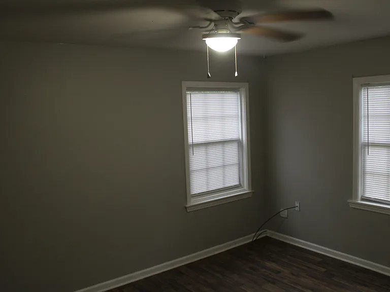 203 Bell St — Photo 5