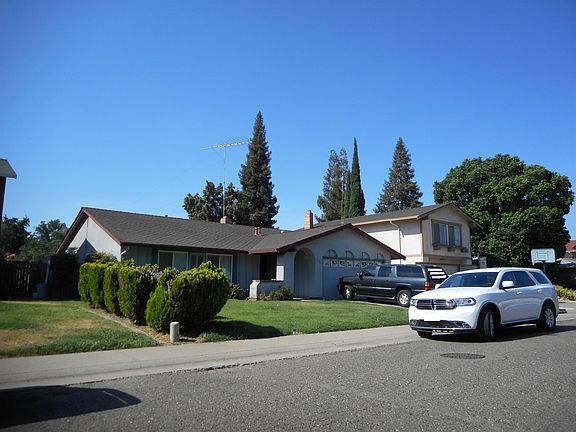 4th image of 9244 Carla Way