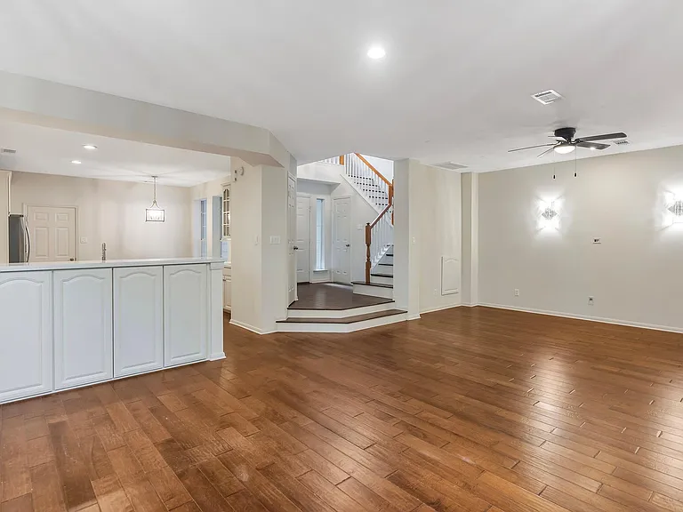 76 Piper Trce — Photo 19