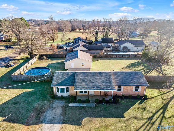 3rd image of 200 Plantation Dr