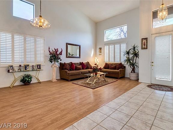 Vaulted ceilings and lots of natural light...