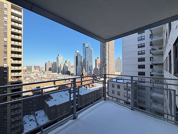 5th image of 305 E 86th St APT 16bw