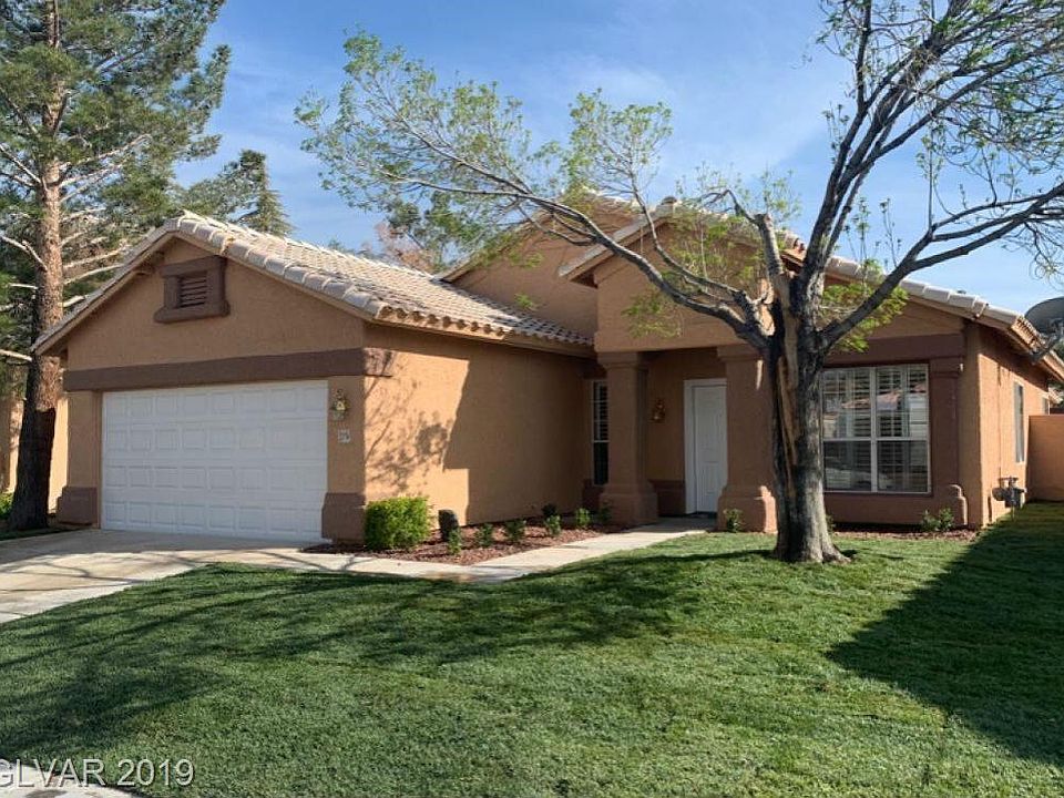 1st image of 8445 Bay Crest Dr