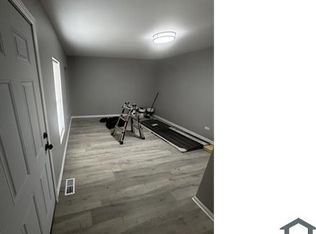 9551 S Wentworth Ave, Chicago, IL 60628