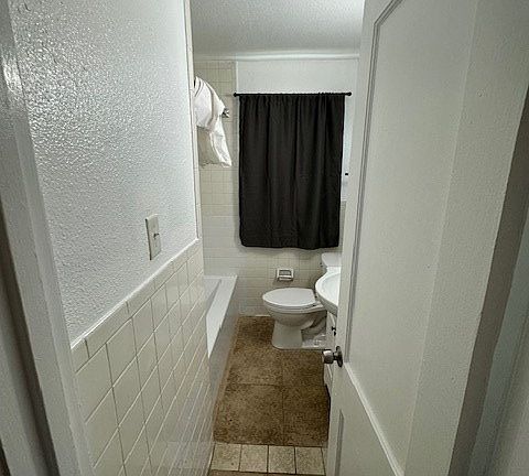 2nd image of 2743 Hilltop Dr #B