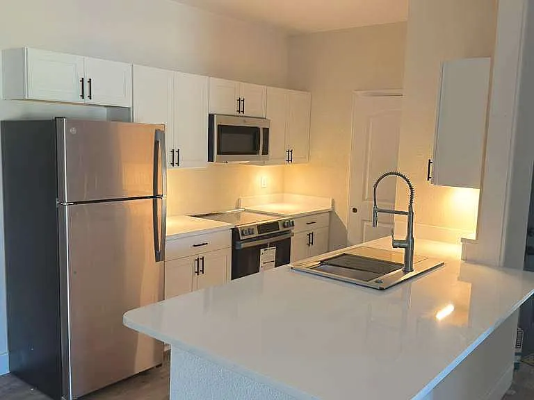 1787 E Laurel Rd #1-16 — Photo 5