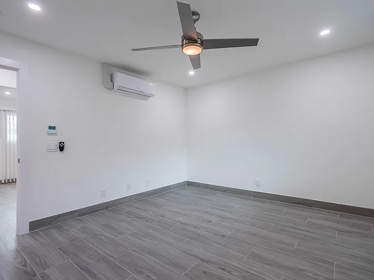 1234 Calle Jules — Photo 26