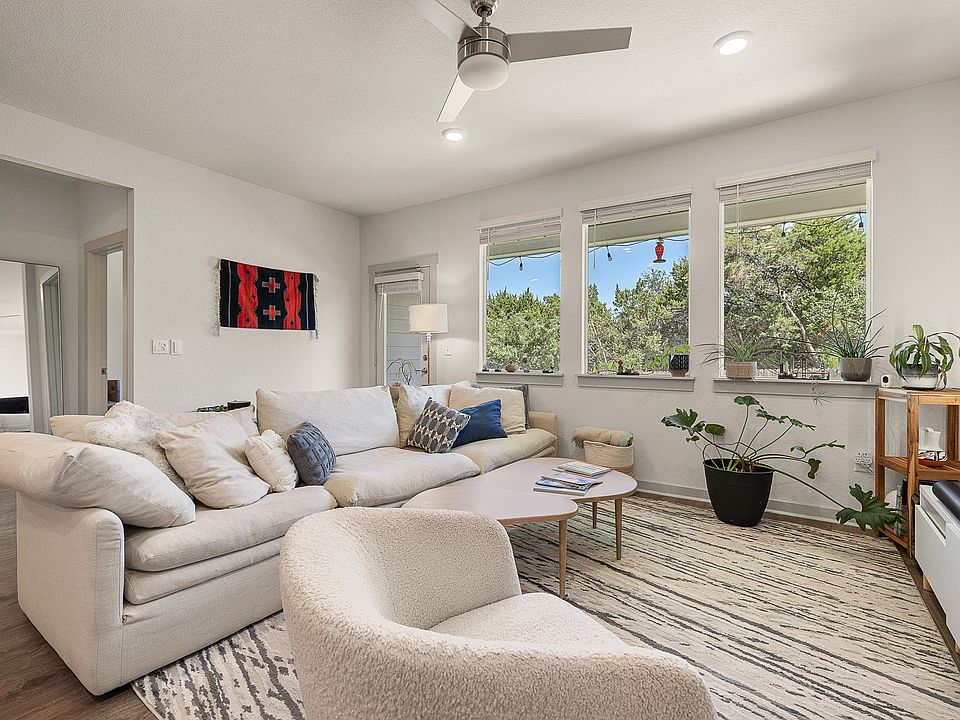 1st image of 2104 Sisterdale Ln
