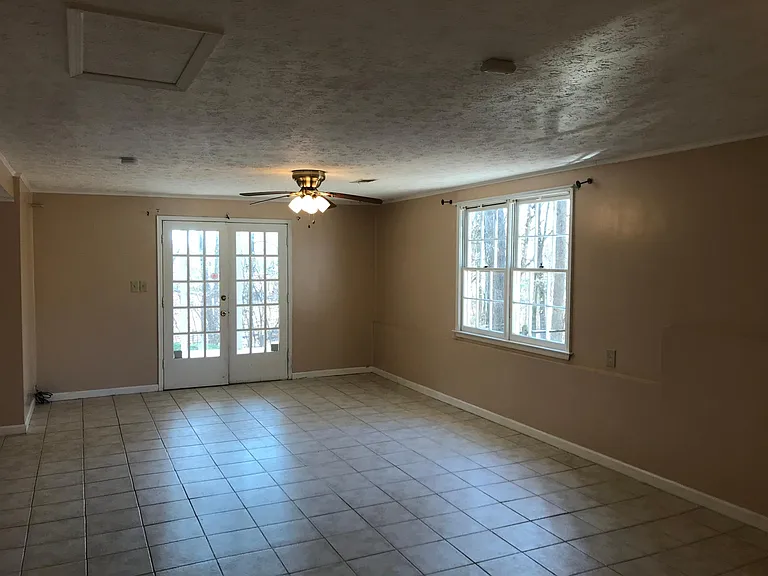 310 Spring Lake Ter — Photo 12