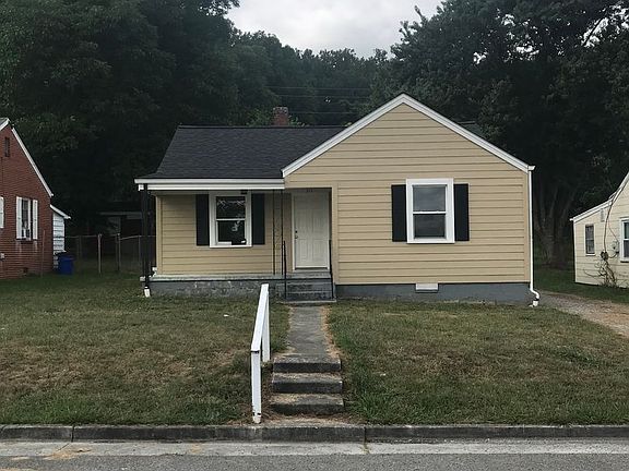 2nd image of 311 Clement St