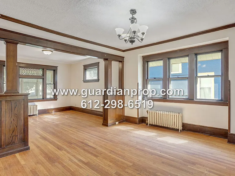 1612 Minnehaha Ave W — Photo 6