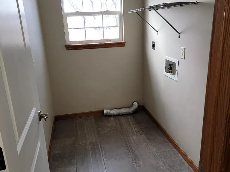 312 Rockhurst Dr SW — Photo 18