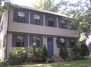 76 Wood St, Lexington, MA 02421