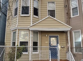 204 3rd St, Newark, NJ 07107