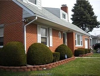 2nd image of 3422 Mayfield Ave