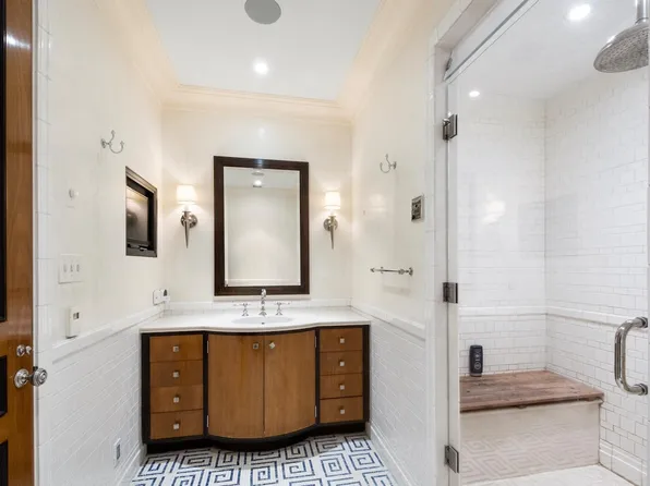 415 East 54th Street image 16 of 17