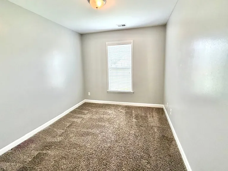 8604 Birnham Cv — Photo 8