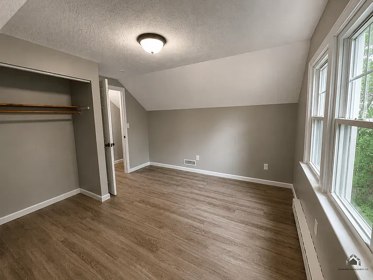 19 Central Ave — Photo 5
