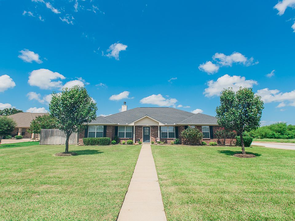 1st image of 2505 Colony Leaf Dr