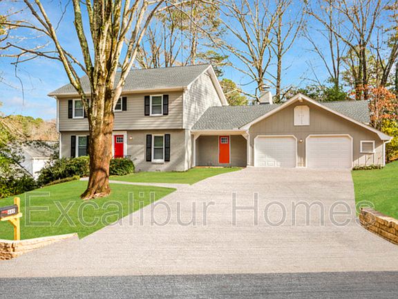 2nd image of 440 Tallwood Dr