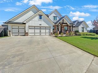 307 Shady Ridge Ct, Norman, OK 73069