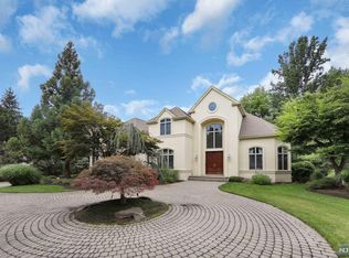 5 Longview Ct, Old Tappan, NJ 07675