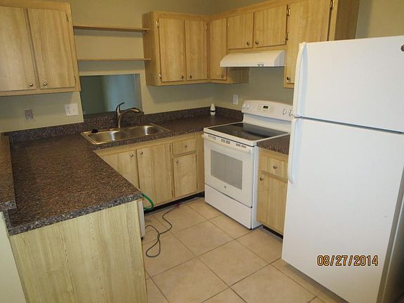 2nd image of 1441 Sussex Dr