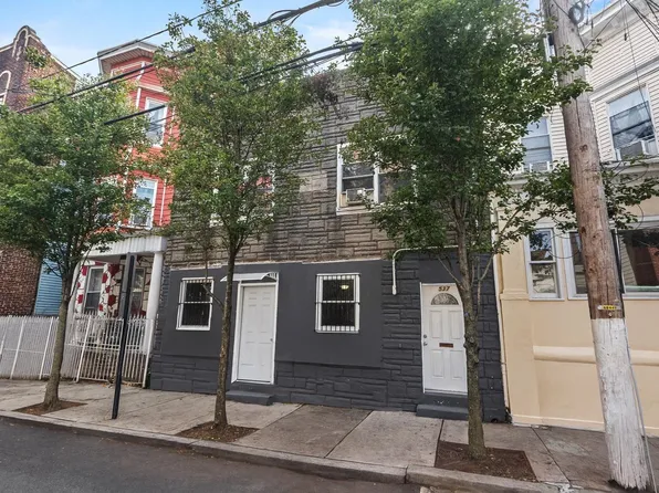 537 27th St, Union City, NJ 07087