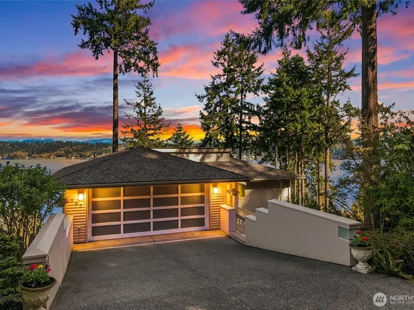 936 170th Place SE, Bellevue, WA 98008